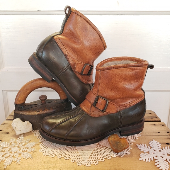 for Jody🌹Black Frye Shearling Veronica Duck Bootie Moto Engineer Ankle Boot 8.5 - Picture 12 of 12